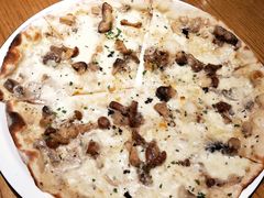 牛肝菌松露披萨-玛尚诺意式餐厅(日月光店)