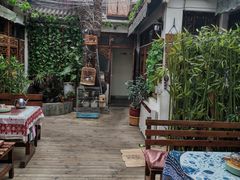 -丽江庭院·云南野生菌·海鲜火锅(鼓楼四合院店)