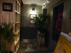 -HIGH FIVE哈福手工汉堡(桂林路店)