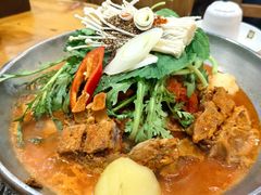 -喇喇排骨火锅·传统韩式脊骨汤(望京西园总店)