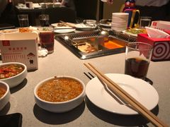-海底捞火锅鲜切牛肉主题店(长寿路店)