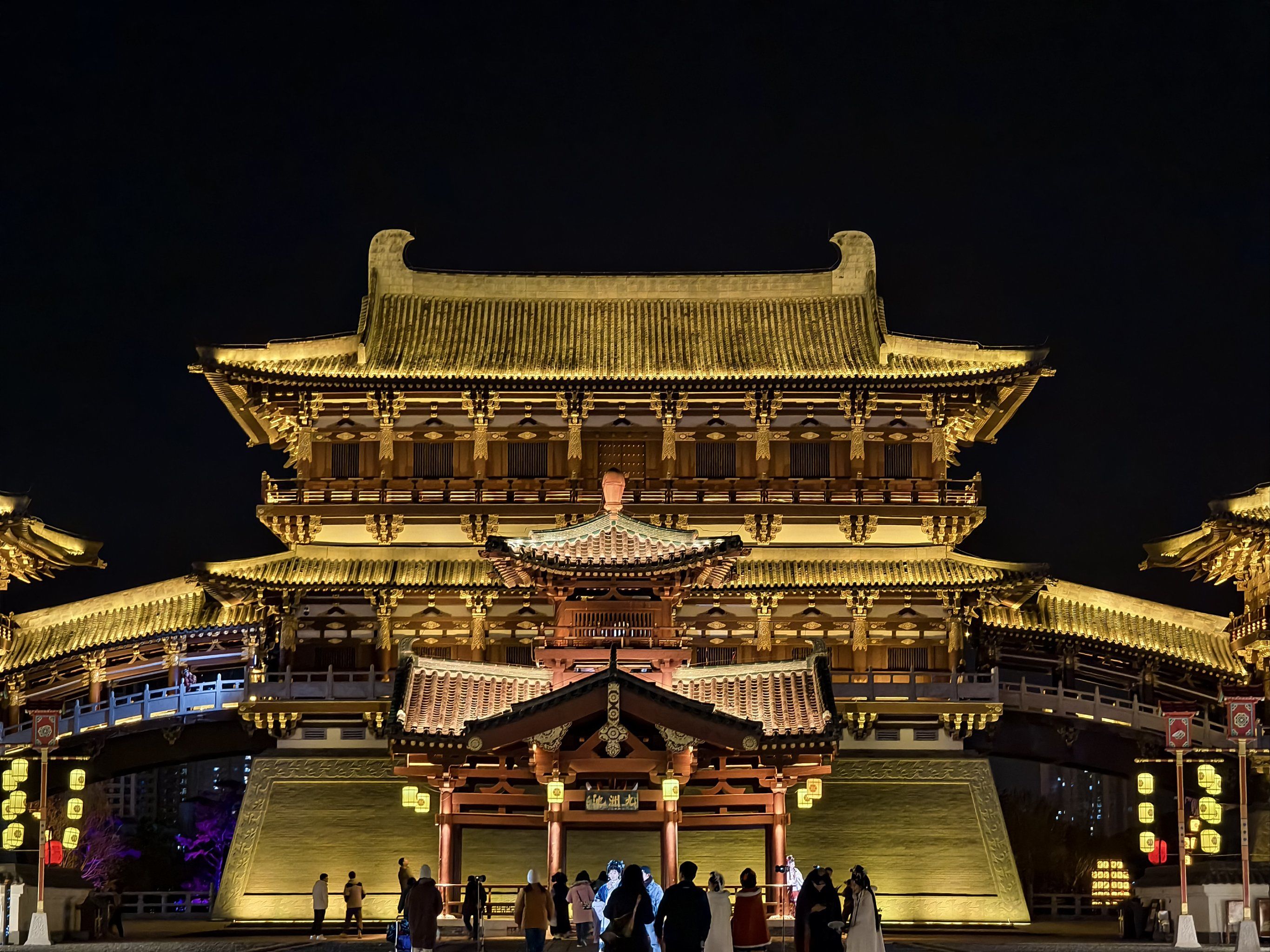 天天领红包隋唐洛阳城九洲池遗址,门票30,白天人少好拍照,晚上人多