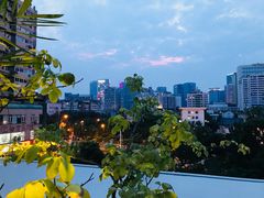 -拖板鞋咖啡旅行酒店(春熙路地铁站店)