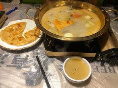 -美膳居川菜馆油焖大虾烧烤(卓刀泉店)