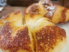 杏仁可颂-山形面包店