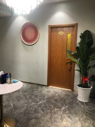 -卡尔诗·科技美肤连锁