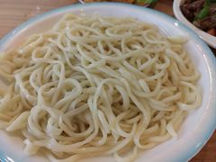 -白阿婆过油肉拌面·大盘鸡