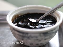 糖浆原味龟苓膏-梧州双钱龟苓膏(丽港航母店)