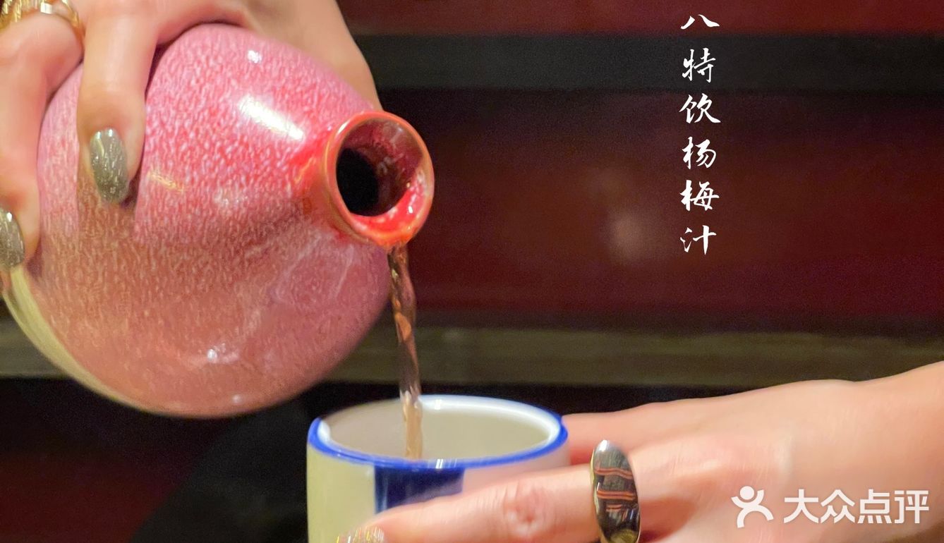 [馋]我来挑战，火爆北京的手打丸火锅店[火锅][耶]
