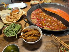 -萍姐火锅·公路夜市(武汉首店)