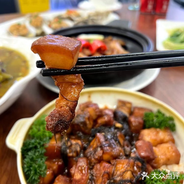 聚餐日常丨上岸海鲜大排档