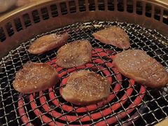 -炼火烤肉店