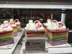 彩虹酸奶切片蛋糕-85度C(厦门中华城新店)