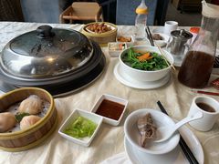 -越百海海鲜蒸锅(乐山店)