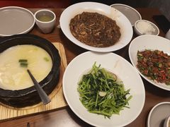 -宴小馆·小海鲜青岛菜(五四广场店)