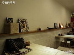 -十面欢腾·海鲜面·台式Bistro(长乐路店)