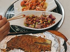 -老东镇啤酒屋海鲜加工·蒸汽海鲜·海鲜烧烤(台东店)