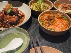 香菜仔姜牛肉丝-华豫川酒家(双子塔店)