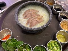 -浩海火燒雲傣家菜(芮欧百货店)