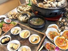 -围炉肉舍•炭烤活鳗•丹东海鲜烤肉(步行街店)