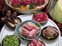 -得意咚瓜·顺德鱼生·冬瓜火锅(深圳首店)