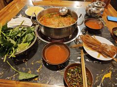 -老凯里苗岭酸汤鱼酸汤牛肉(百里杜鹃路店)