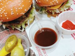 -The Habit Burger Grill 哈比特汉堡(爱琴海店)