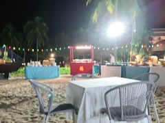 -亚龙湾希尔顿自助餐厅·海鲜·烧烤·沙滩BBQ·现场乐队