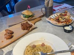 -必胜客(尹山湖歌林公园店)