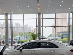 -天津波士信达奔驰4S店(卫津南路店)