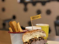 -HELLO 27 意面·沙拉·帕尼尼