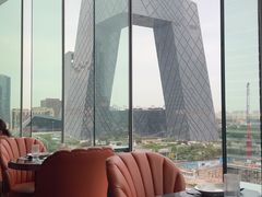 -福楼毕斯罗F Bistronome(国贸商城约会地标景观店)