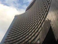 -深圳富苑皇冠假日套房酒店