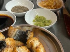 -围炉肉舍•炭烤活鳗•丹东海鲜烤肉(步行街店)