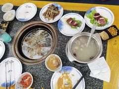 -锤头鲨毛肚海鲜烤肉自助餐厅(国购广场店)