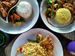 -Hai Bar And Grill