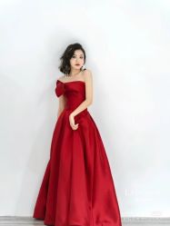 -Lady  Jane高端婚纱礼服馆