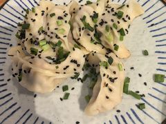 牛肉芝士锅贴-花悦豆香