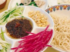 炸酱面-同和居(什刹海店)