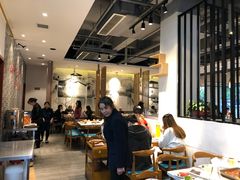 大堂-小牛叔鲜切牛肉·火锅·烤肉自助(公济桥路店)