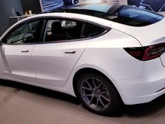 -TESLA 特斯拉(上海太古汇体验店)