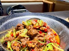 小米椒爆炒鲜牛肉-麻都·成都菜(人民广场店)