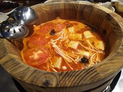 -鱼遇木桶斑鱼火锅(塔湾店)