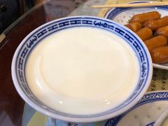 -广信牛奶甜品世家(台东店)