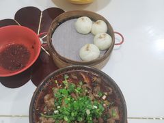 -胥佳烧鸡公牛肉面馆