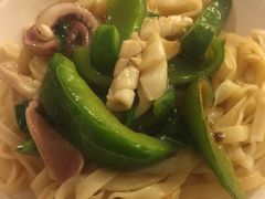 湿炒豉椒鲜尤河-玲又珑美食(盘福路店)