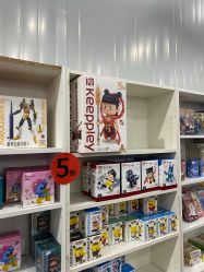 -逝水玩具折扣店