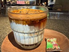 原地裂开DIRTY-沪水焙煎室(淡水路店)