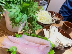 -虾领航小龙虾·吉林烧烤(柳州路店)