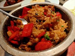 当红小炒肉石锅饭-新白鹿餐厅(金鹰新街口店)
